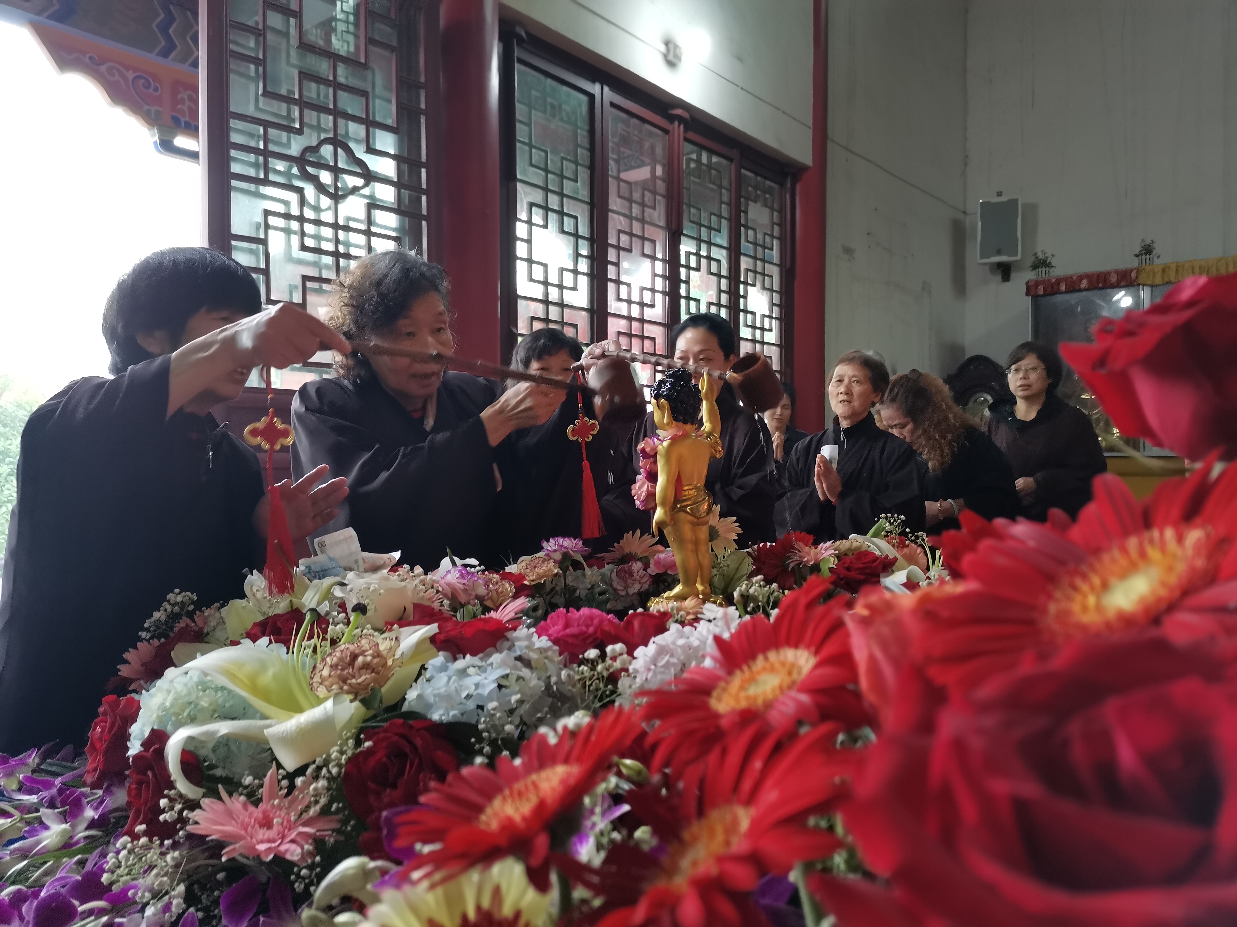 豪门国际官网释迦牟尼佛圣诞法会圆满
